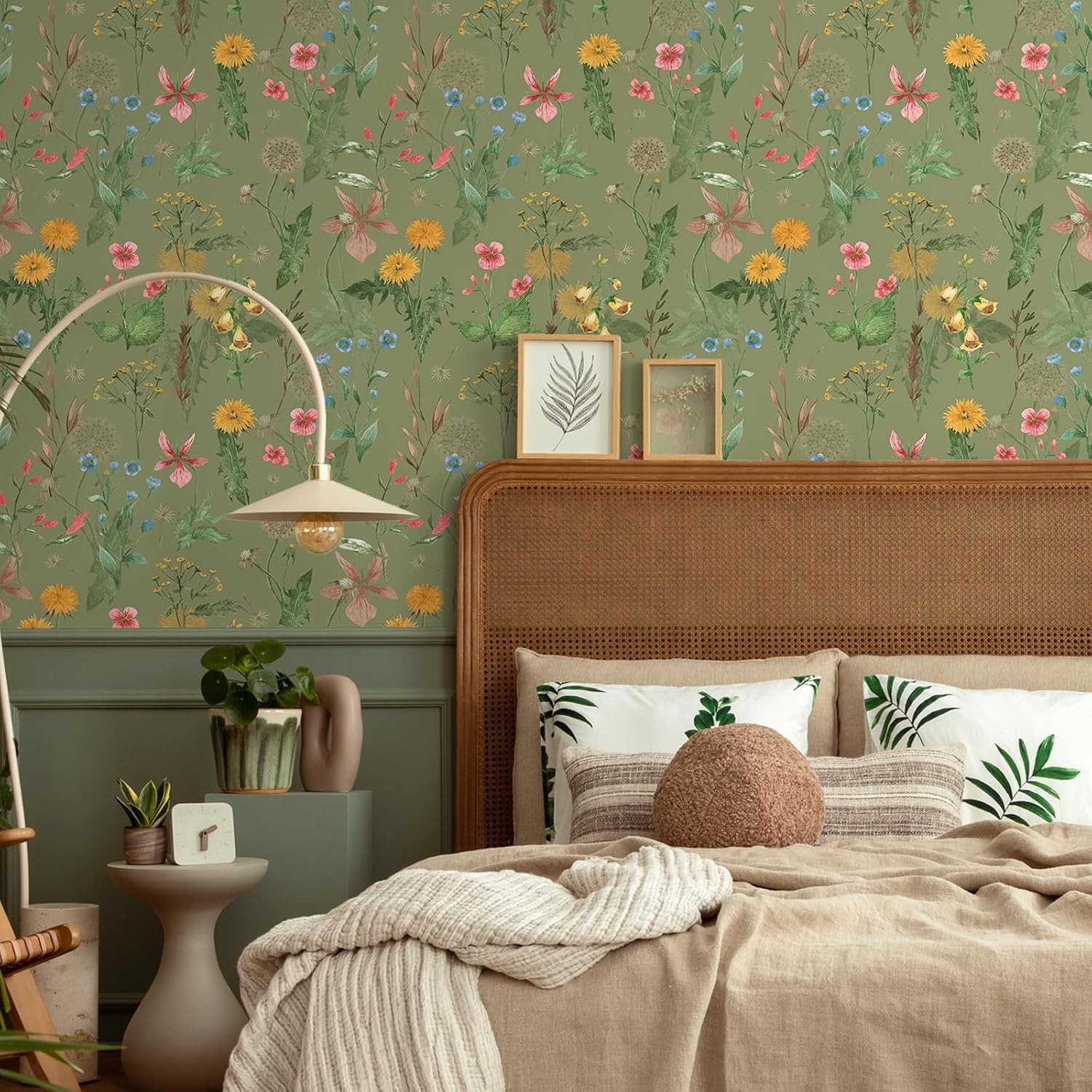 VEELIKE Wild Flower Wallpaper Peel and Stick Vintage 17.7″ x 118″, Green