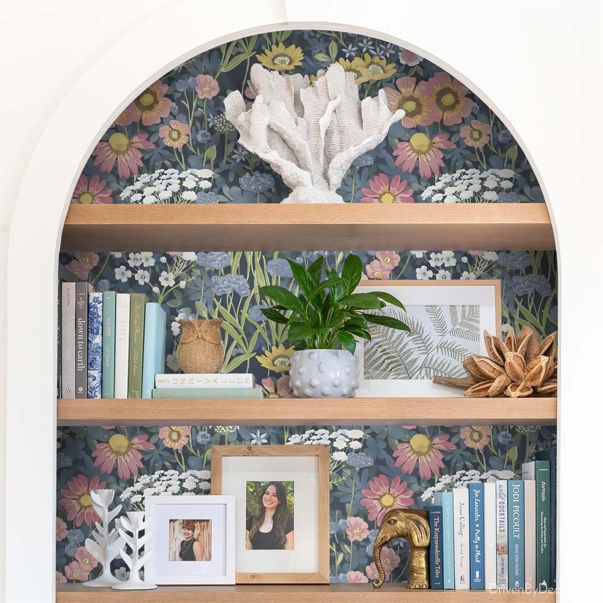 Orainege Vintage Floral Wallpaper Peel 17.7″ x 118.1″, Blue/Pink/Yellow/White