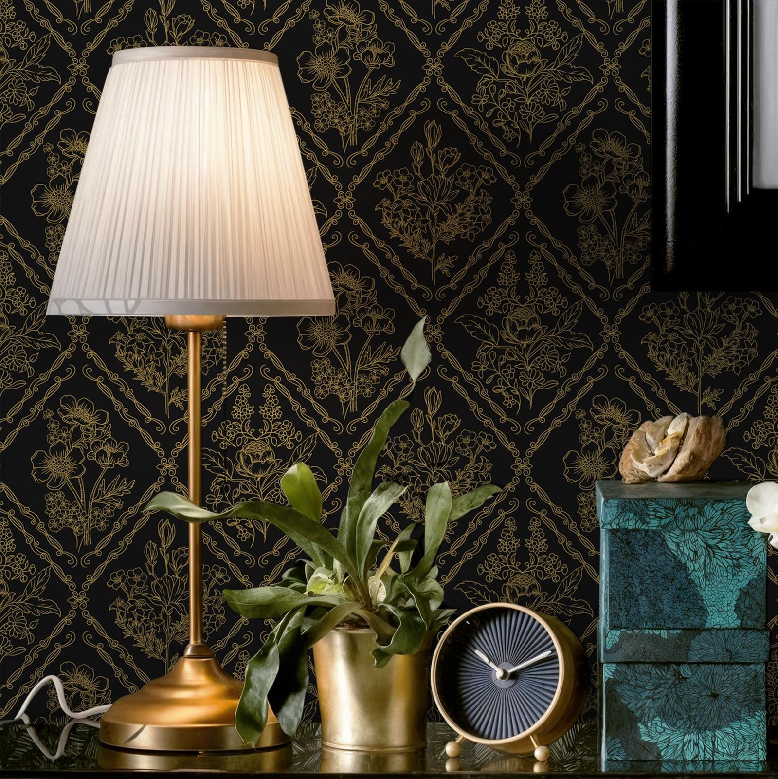 Toduso Peel and Stick Wallpaper Vintage Wall 17.3″ x 78.7″, Black Glod