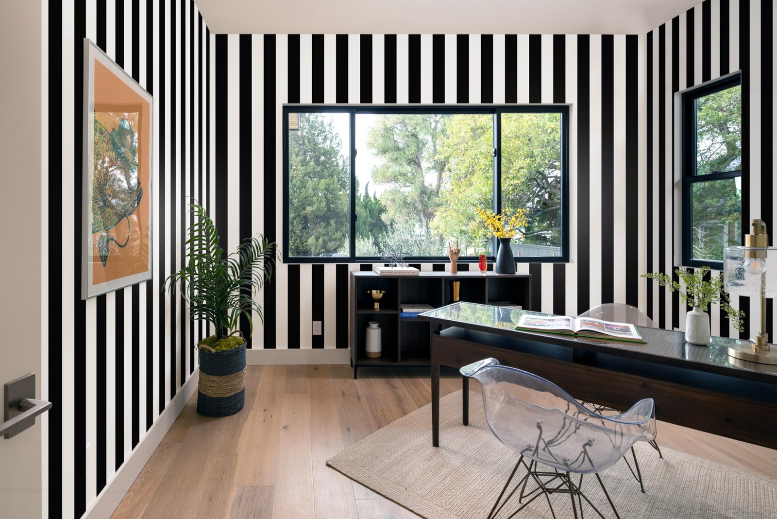 Guvana Stripe Black and White Peel Stick 17.7″ x 118″, Black/White