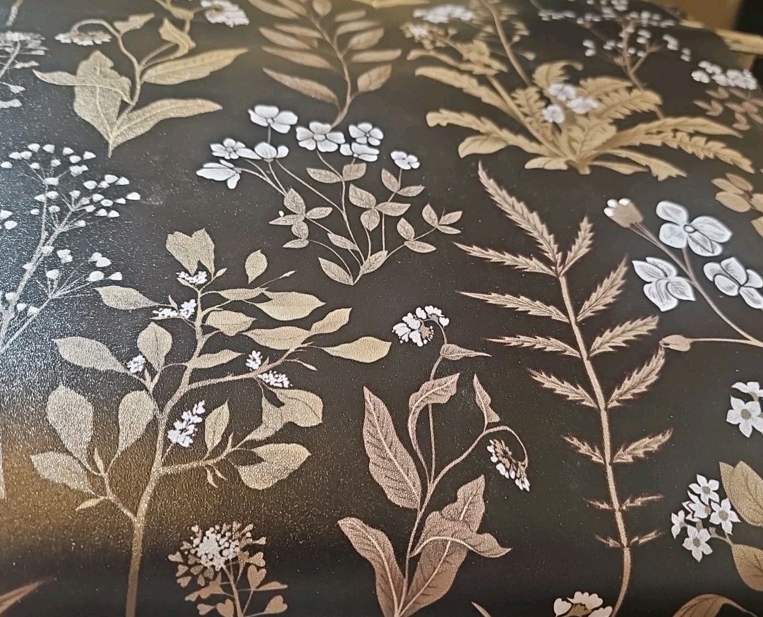 Decoroom Green & Gold Wallpaper Peel & Stick Dark Floral 17.5” in X 118” in