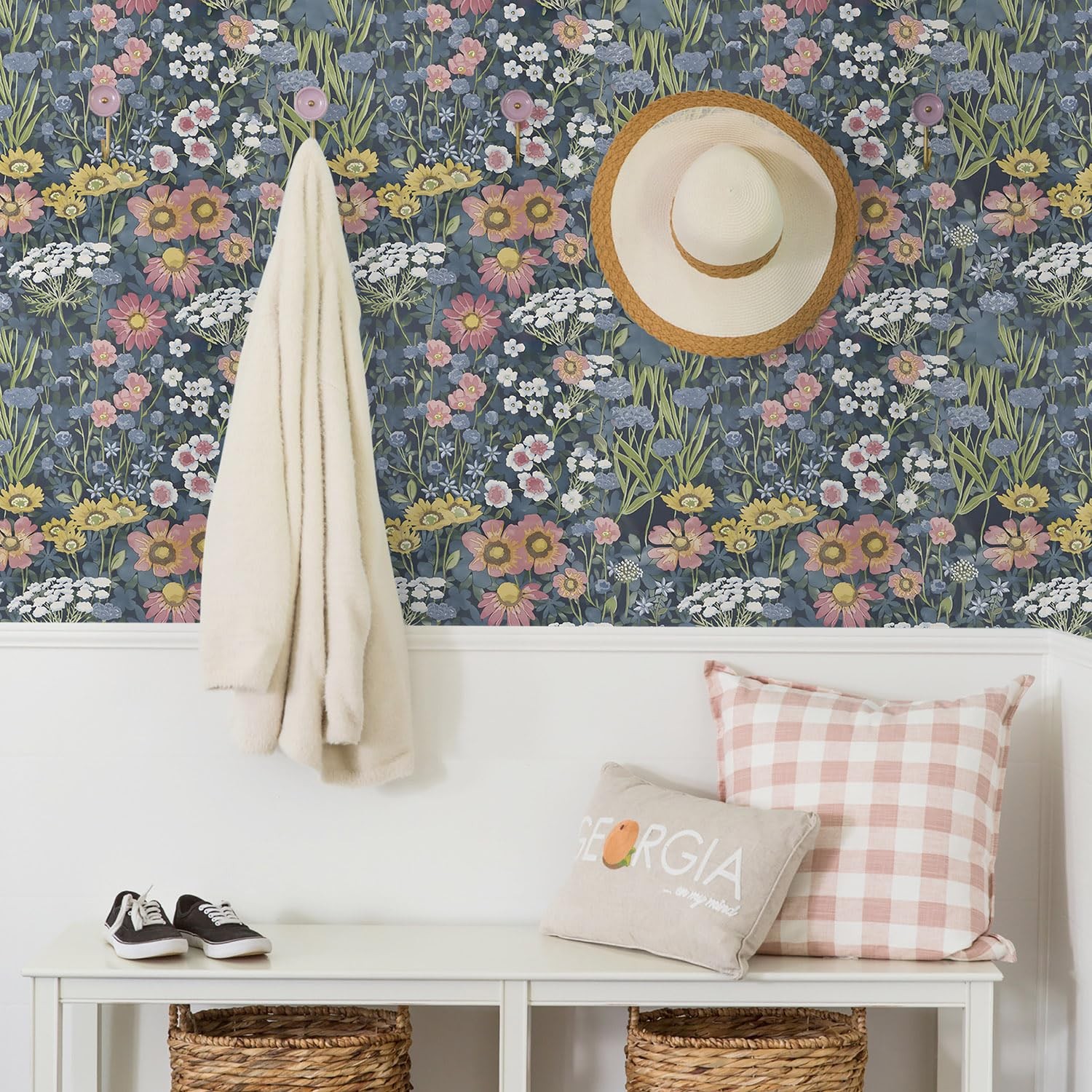 Orainege Vintage Floral Wallpaper Peel 17.7″ x 196.8″, Blue/Pink/Yellow/White