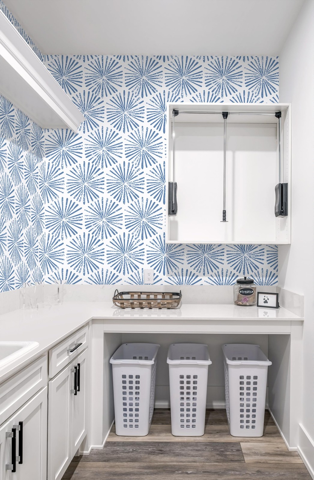 Guvana 17.3»×118» Peel and Stick Wallpaper Blue 17.3″ x 118″,