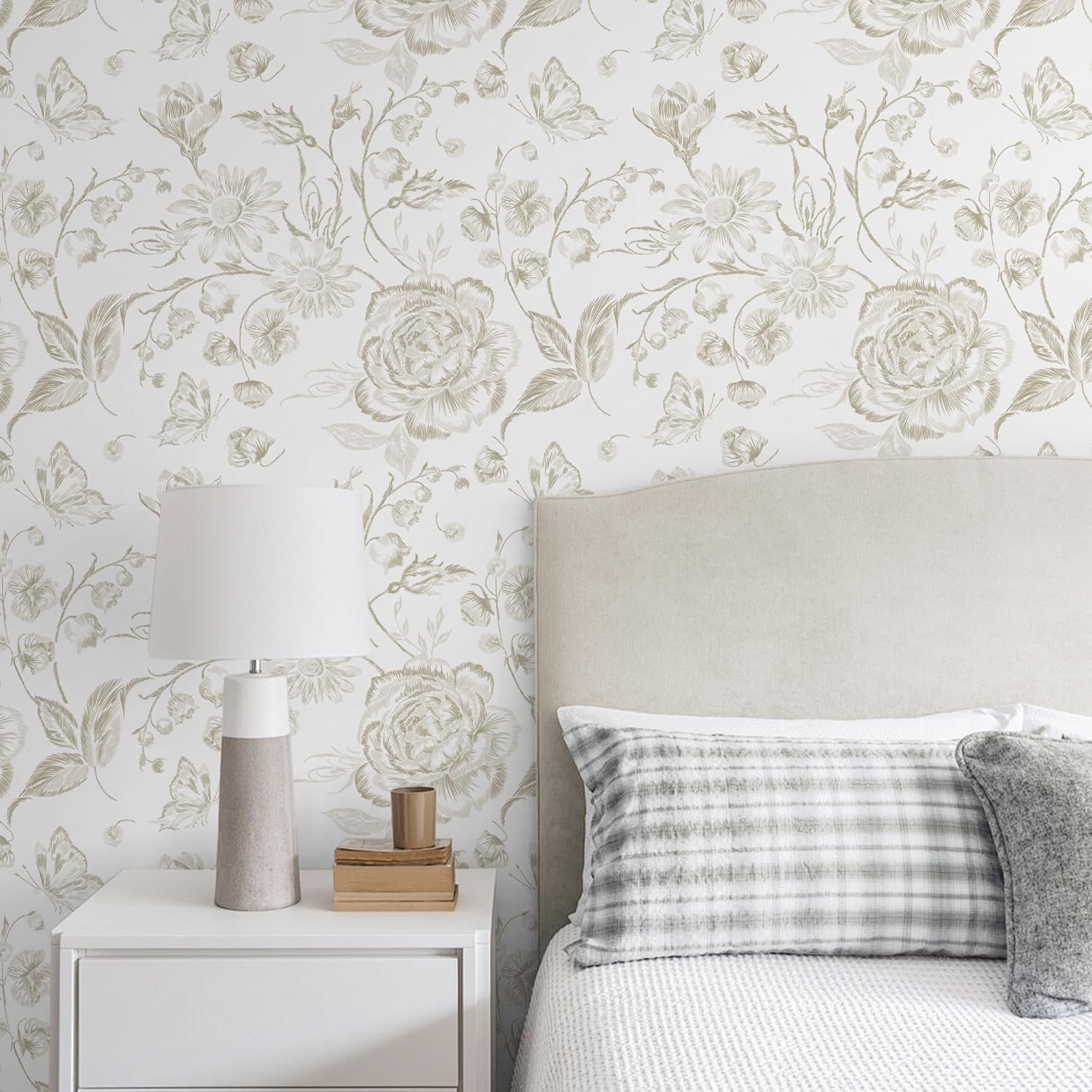 Yasinet Peel and Stick Wallpaper Boho Floral 17.3″ x 78.7″, beige white
