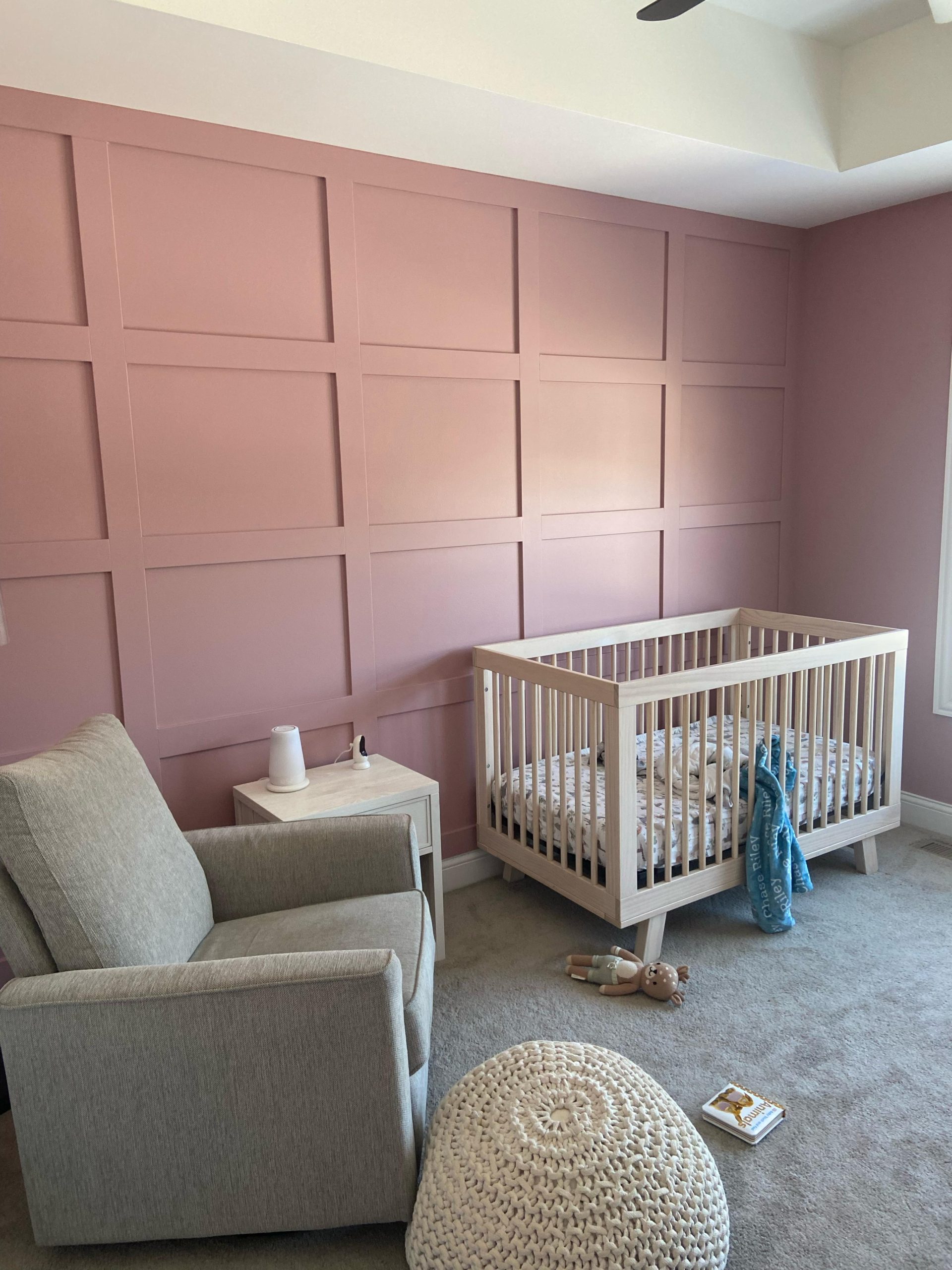 Wallpaper seam alignment and clean trim finish